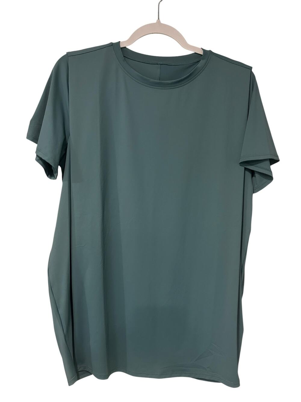 Halara NWT Athleisure Top Teal Green Short Sleeve Crew Neck Stretch Women's L